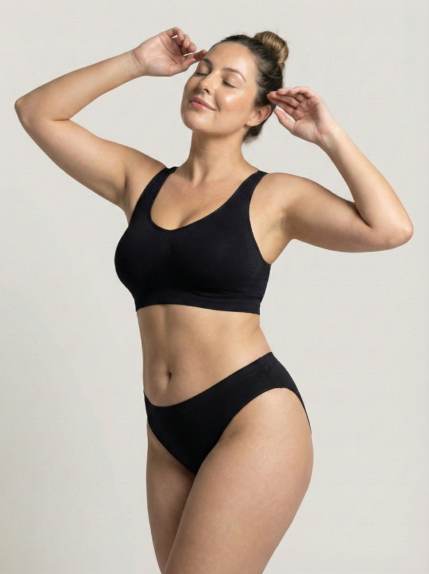 Leak-Proof Seamless Brief