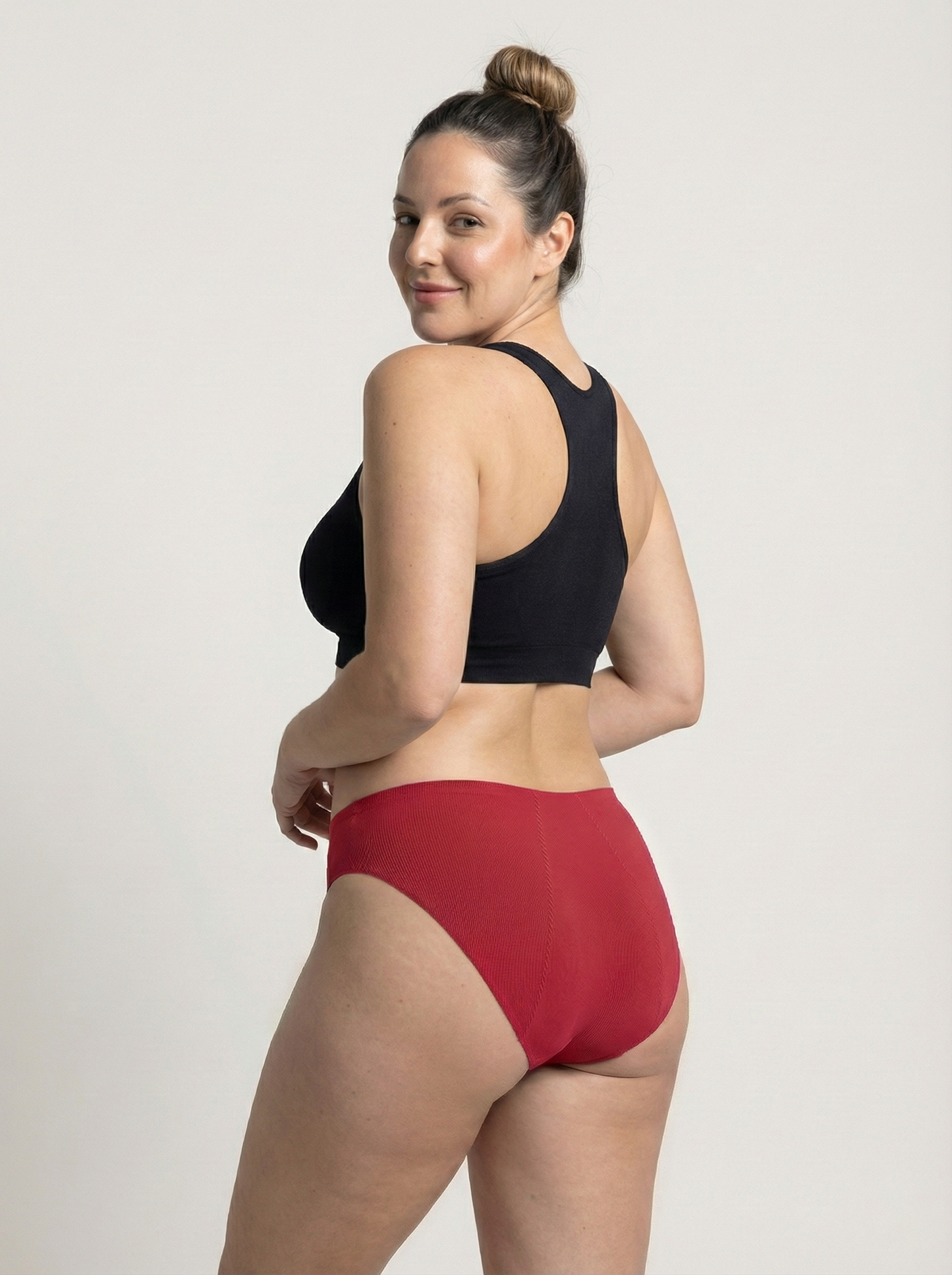 Leak-Proof Seamless Brief