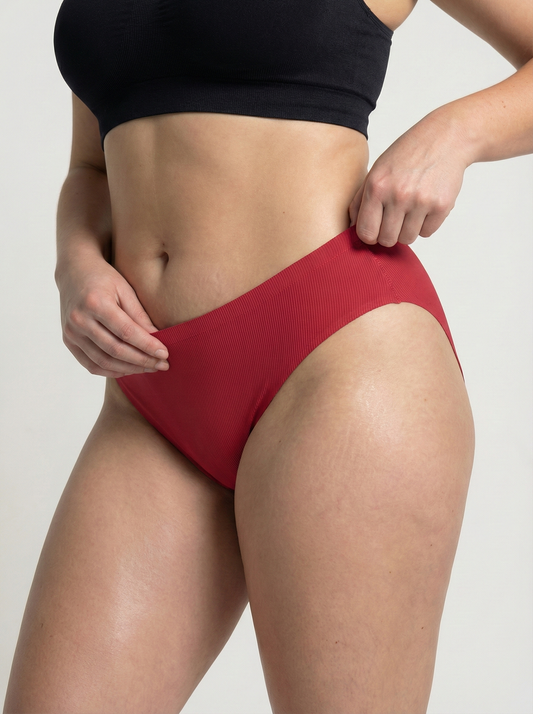 Leak-Proof Seamless Brief
